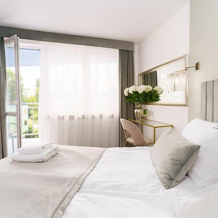 Apartament Emerald Sea 250 M Do Morza Kolobrzeg Luaran gambar