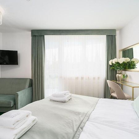 Apartament Emerald Sea 250 M Do Morza Kolobrzeg Luaran gambar