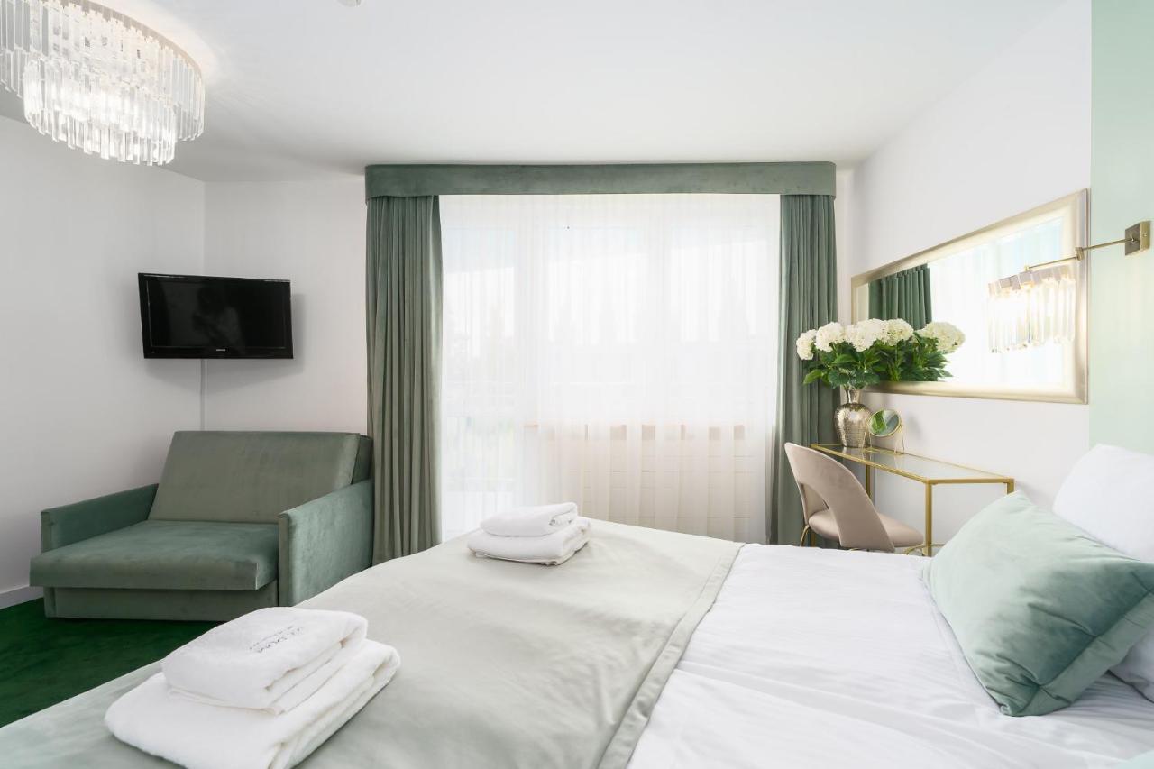 Apartament Emerald Sea 250 M Do Morza Kolobrzeg Luaran gambar